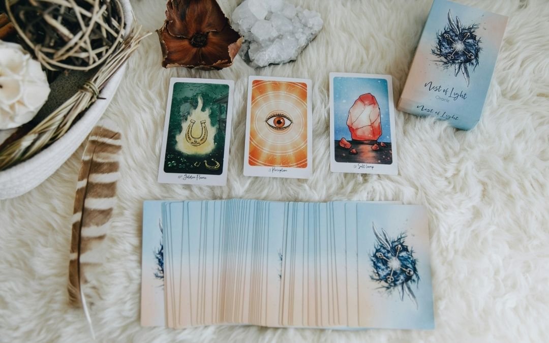 ngo-illustration-Artboard 5 Five things Tarot can do — decision making, self-awareness and manifestation with Lady of Tarot